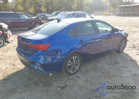 2024 Kia Forte Lxs z USA, uszkodzony, nr VIN 3KPF24AD3RE709118